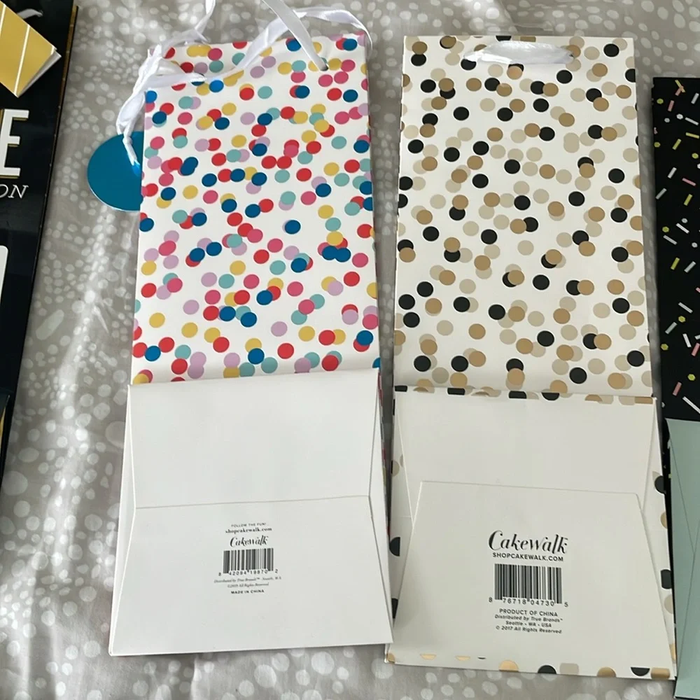 Set of 10 miscellaneous wine gift bags. Great for the upcoming holidays